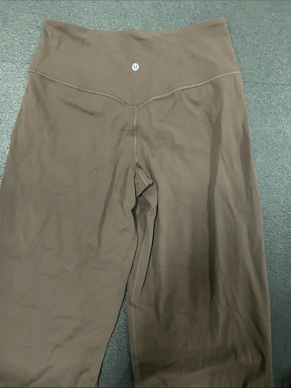 Lululemon Stretch wide leg front pocket Leggings — Deep Brown size 10